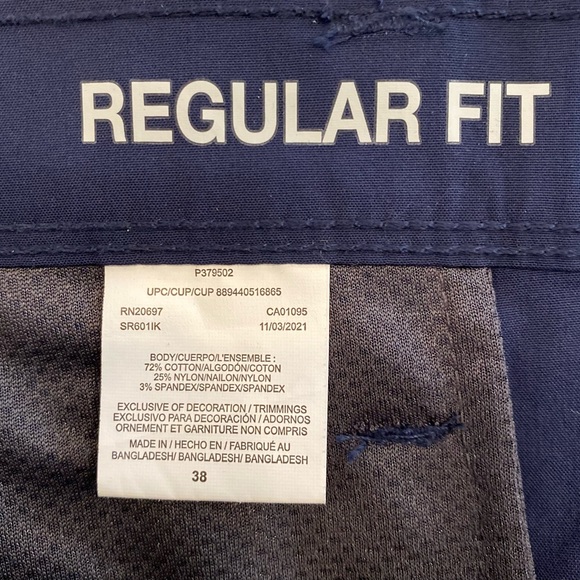 Dickies Brand men’s hybrid work shorts. NWT. Moisture wicking, flex fabric. - Picture 2 of 5